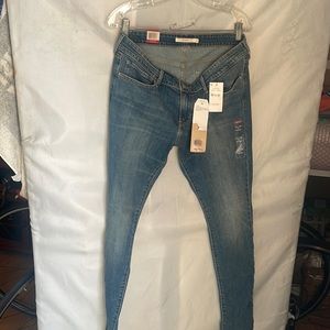 Nwt’s LEVIS 711 Skinny Jeans 31 X 32